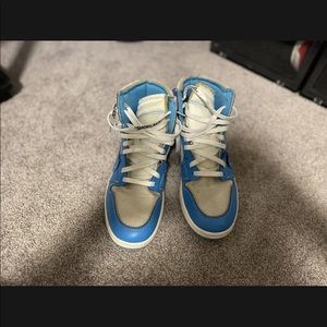 Off-White x Air Jordan 1 Retro High OG 'UNC